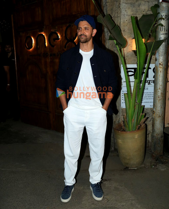 photos hrithik roshan snapped at one8 commune in juhu 2