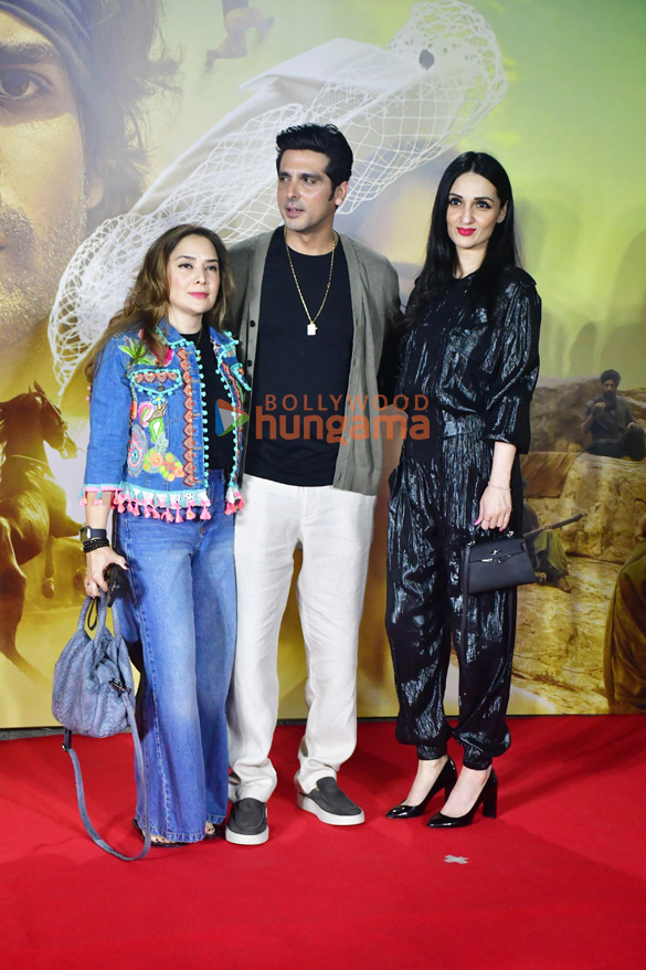 photos kajol aaman devgan rasha thadani and others grace the premiere of azaad 11