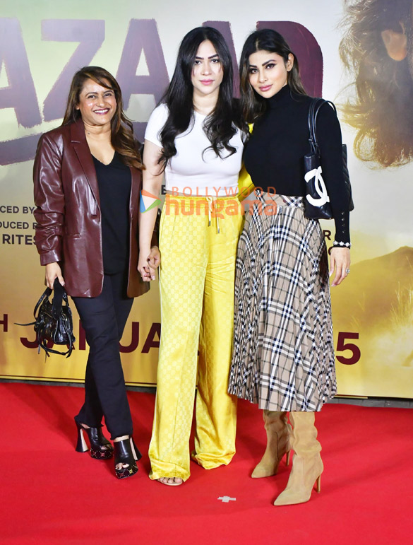 photos kajol aaman devgan rasha thadani and others grace the premiere of azaad 5