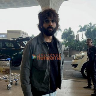 Photos: Kartik Aaryan snapped at the airport