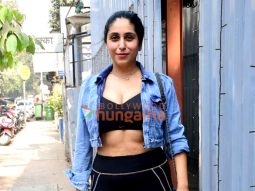 Photos: Neha Bhasin snapped outside a cafe in Bandra