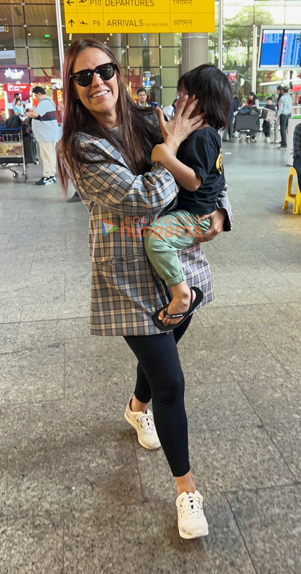 photos shahid kapoor bobby deol wamiqa gabbi and other snapped at the airport 13