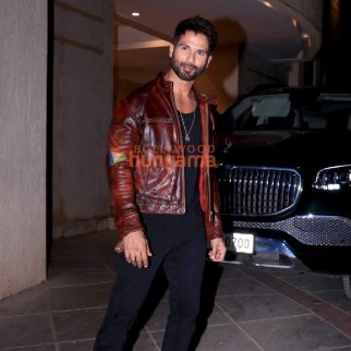 Photos: Shahid Kapoor snapped in Bandra