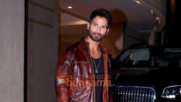 Photos: Shahid Kapoor snapped in Bandra