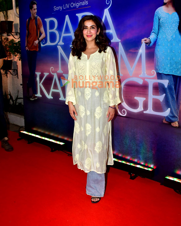 photos sooraj barjatya sara khan and others grace the premiere of bada naam karenge 6