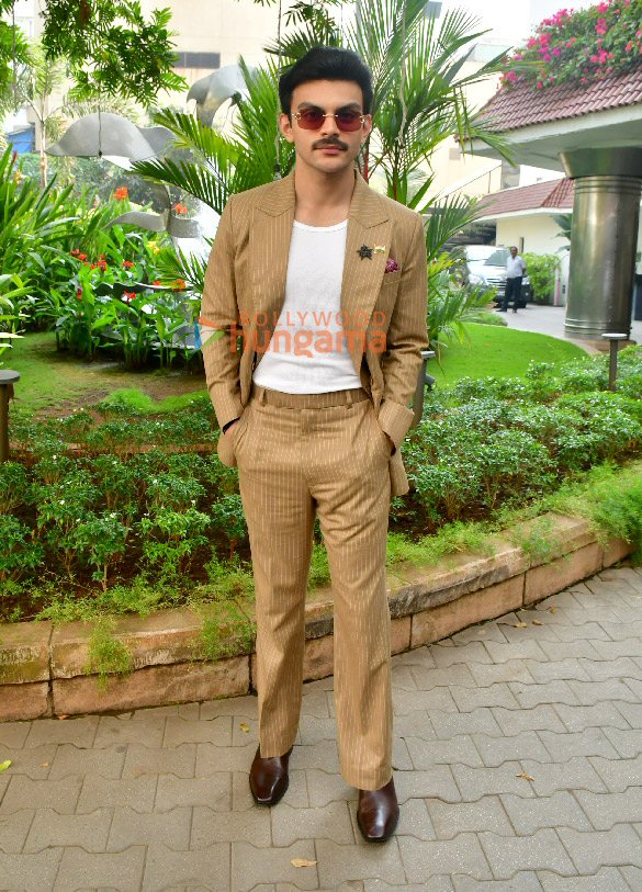 photos veer pahariya snapped promoting sky force 4