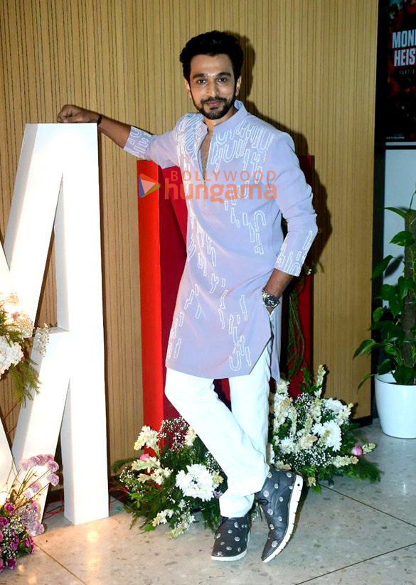 photos yami gautam dhar and pratik gandhi grace dhoom dhaam trailer launch 1 3