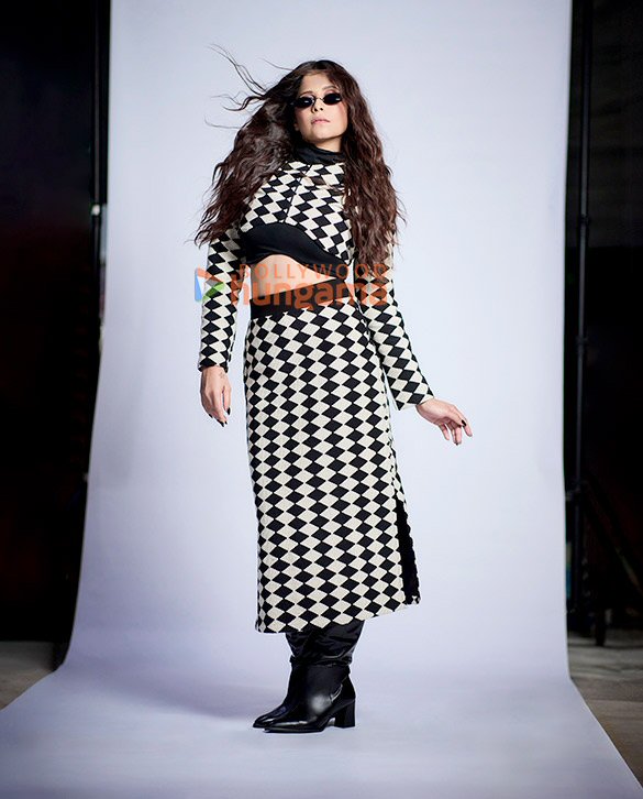 saie tamhankar 1 15
