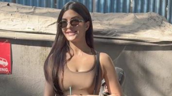 Jacqueline Fernandez is all smiles as she gets clicked by paps