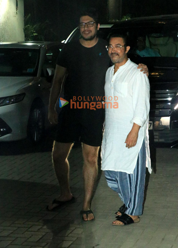 photos aamir khan and junaid khan snapped in bandra 1