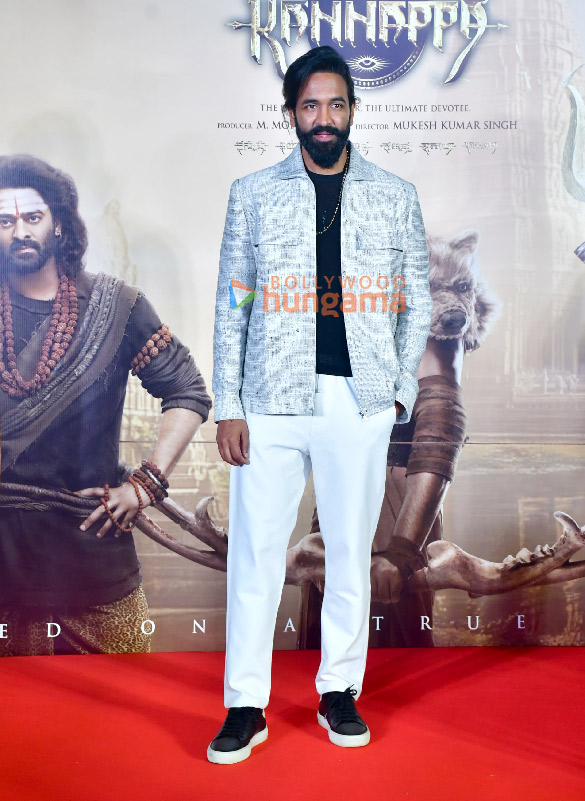 photos akshay kumar madhoo and others snapped at kannappa teaser launch event 5