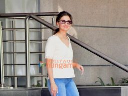 Photos: Alia Bhatt snapped in Bandra