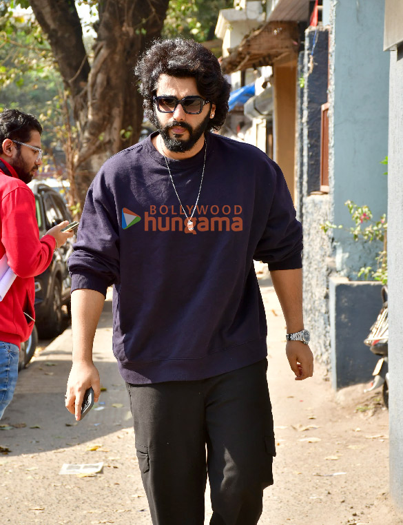 photos arjun kapoor snapped in versova 2