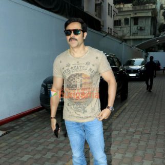 Photos: Emraan Hashmi snapped in Bandra