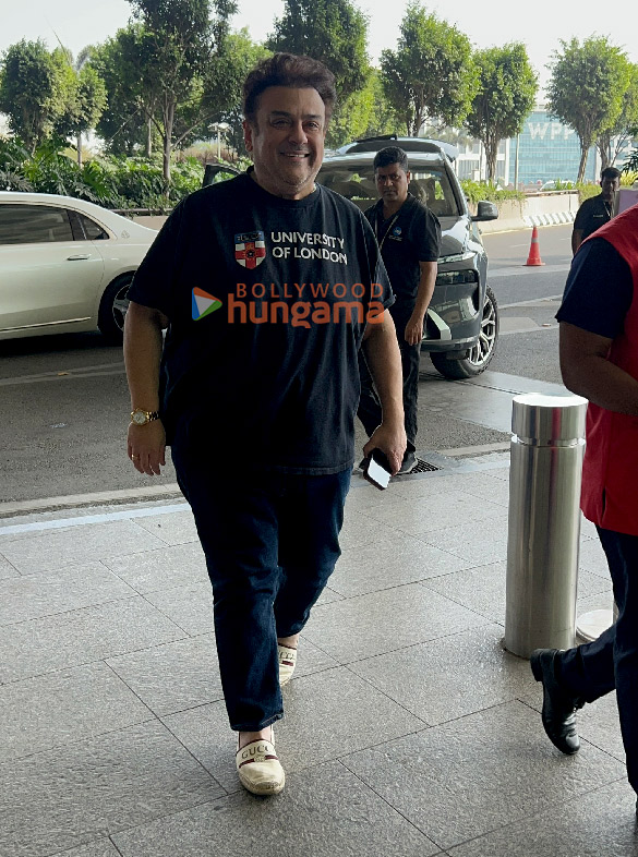 photos gauri khan adnan sami krishna shroff and others snapped at the airport 2