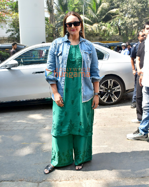 photos harshvardhan rane and sonakshi sinha snapped in juhu 4