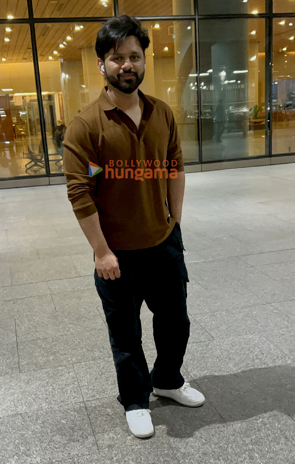 photos janhvi kapoor nick jonas rahul vaidya and armaan malik snapped at the airport 3