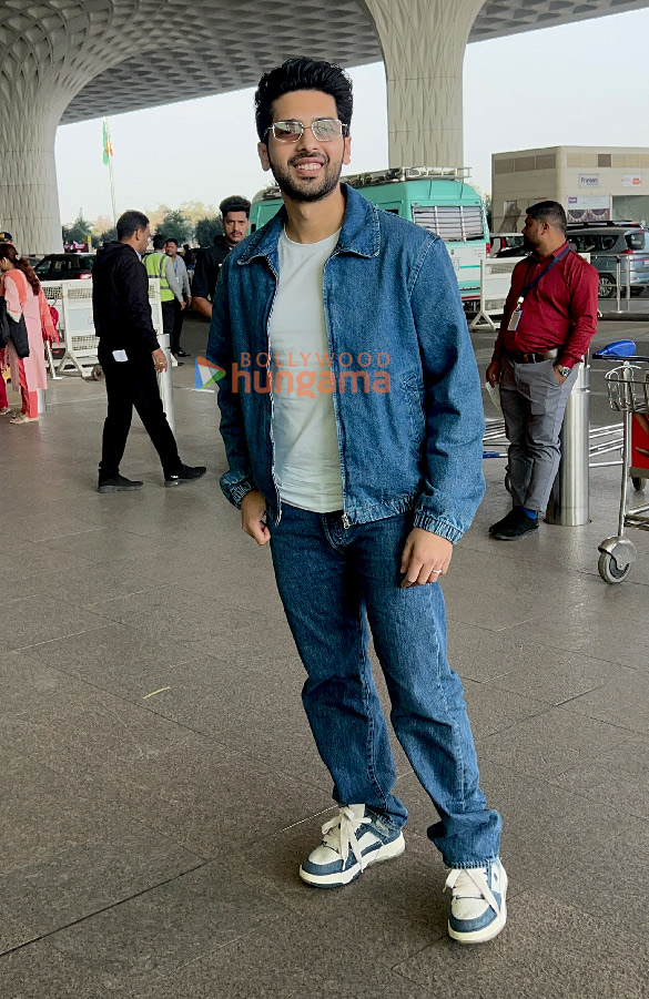 photos janhvi kapoor nick jonas rahul vaidya and armaan malik snapped at the airport 4