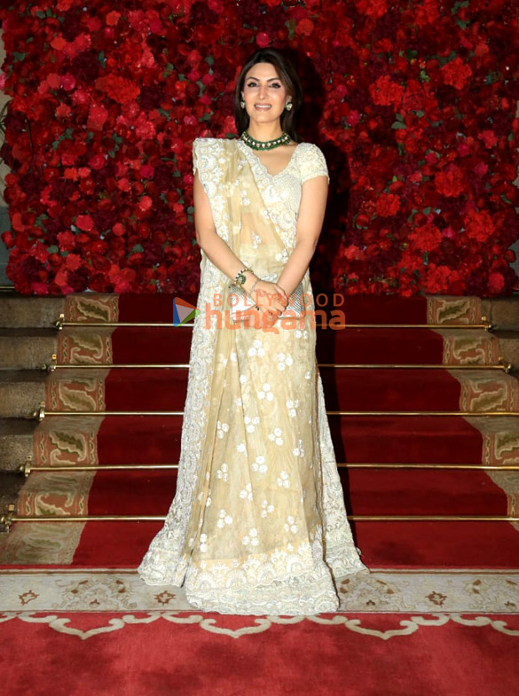 photos kareena kapoor khan saif ali khan karisma kapoor mihir ahuja tina ambani and others attend aadar jain and alekha advanis wedding ceremony 748 7