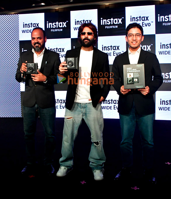 photos kartik aaryan snapped at the fujifilm instax camera launch event 8