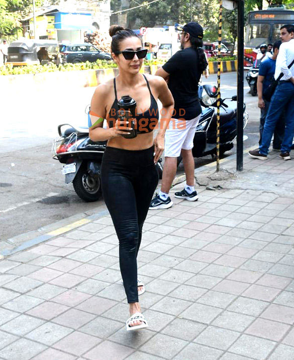 photos malaika arora spotted at diva yoga in bandra 3 31