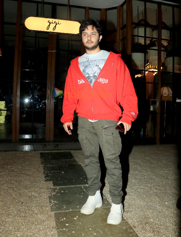 photos palak tiwari and nirvaan khan snapped outside gigi restaurant in bandra 4
