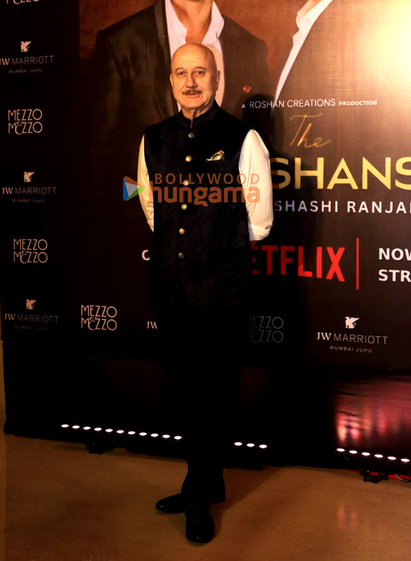 photos rakesh roshan hrithik roshan neetu singh ayesha jhulka ameesha patel mahima choudhary and others snapped at the celebration of netflixs the roshans documentary 19