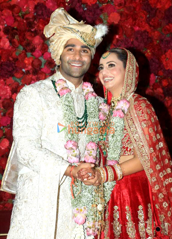 photos ranbir kapoor alia bhatt kareena kapoor khan saif ali khan karisma kapoor and others attend aadar jain and alekha advanis wedding ceremony 2