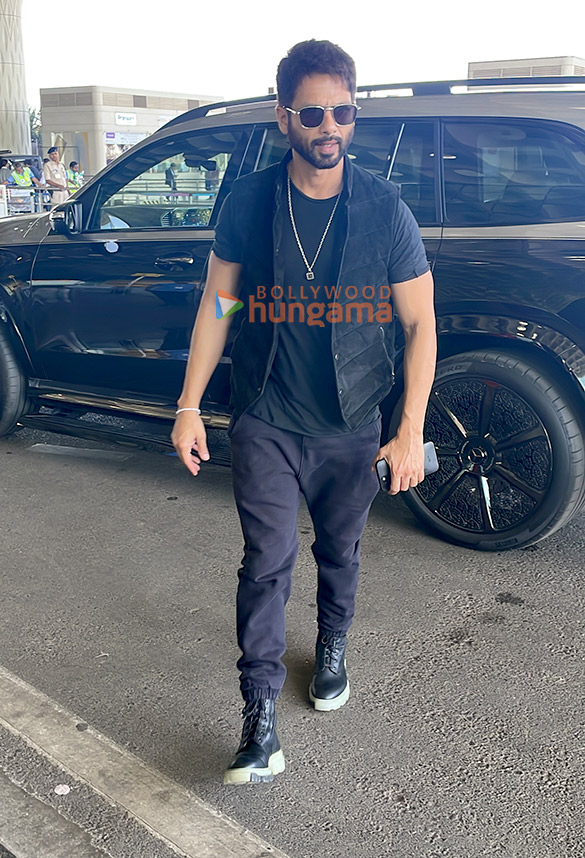 photos shahid kapoor and anusha dandekar snapped at the airport 3