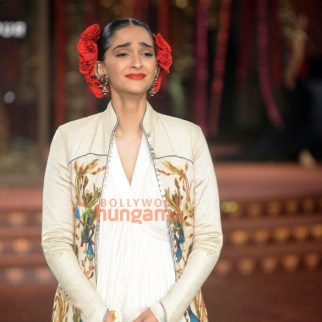 Photos: Sonam Kapoor Ahuja gets emotional on the ramp remembering fashion designer Rohit Bal