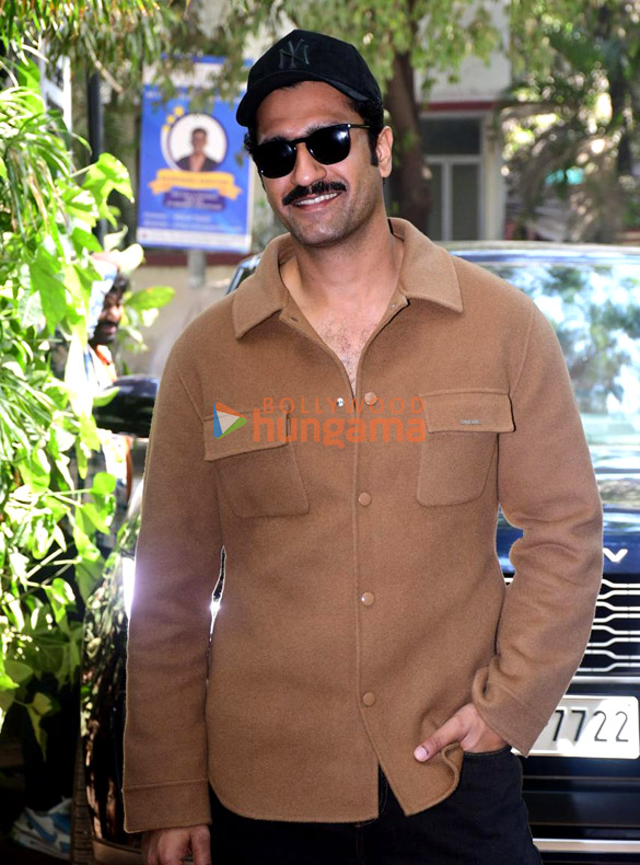 photos vicky kaushal snapped outside krome studio in bandra 3