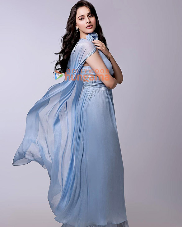 sadia khateeb 2 16