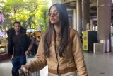 Banita Sandhu’s chic airport look