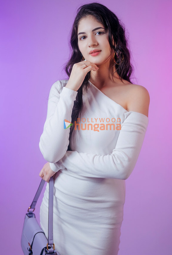 harshaali malhotra 4 4