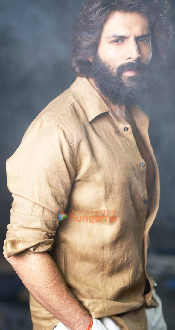 kartik aaryan 2 52