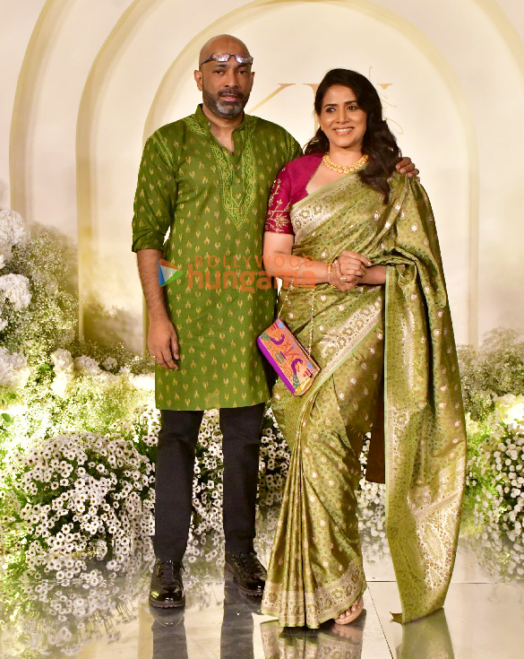 photos aamir khan pooja hegde riteish deshmukh genelia deshmukh and others attend ashutosh gowariker and sunita gowarikers son wedding reception 9