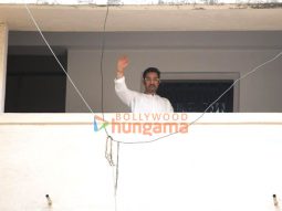 Photos: Aamir Khan snapped outside Bandra residence