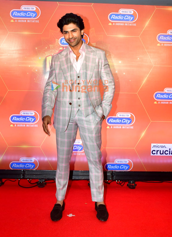 photos adah sharma elli avrram and others attend the mumbai icons award 2025 3