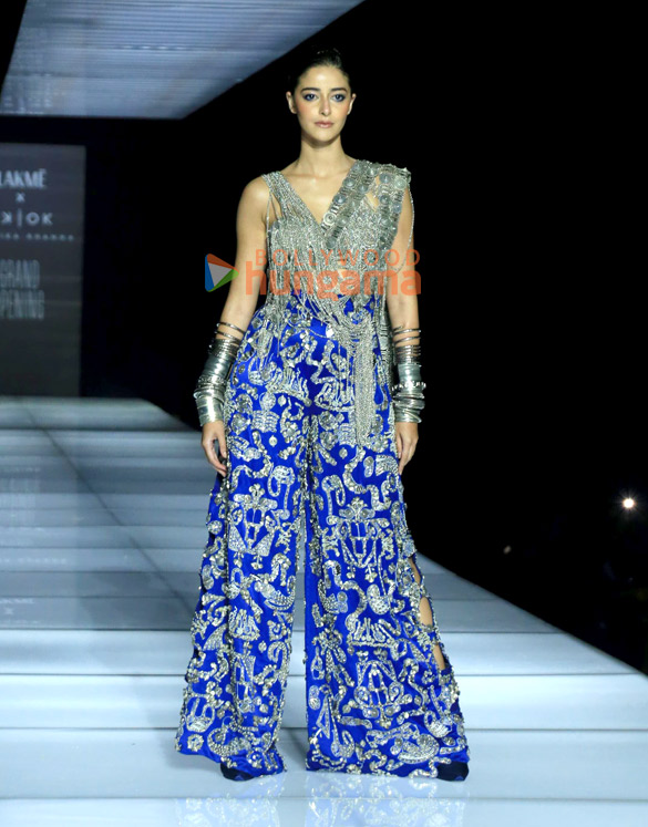 Photos: Ananya Panday turn showstoppers for Lakme Fashion Week 2025 Photos: Ananya Panday turn showstoppers for Lakme Fashion Week 2025