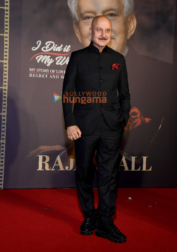 photos anupam kher shatrughan sinha jitendra and others grace the grand launch of rajan lalls biography i did it my way my life of love betrayal regret wisdom 11