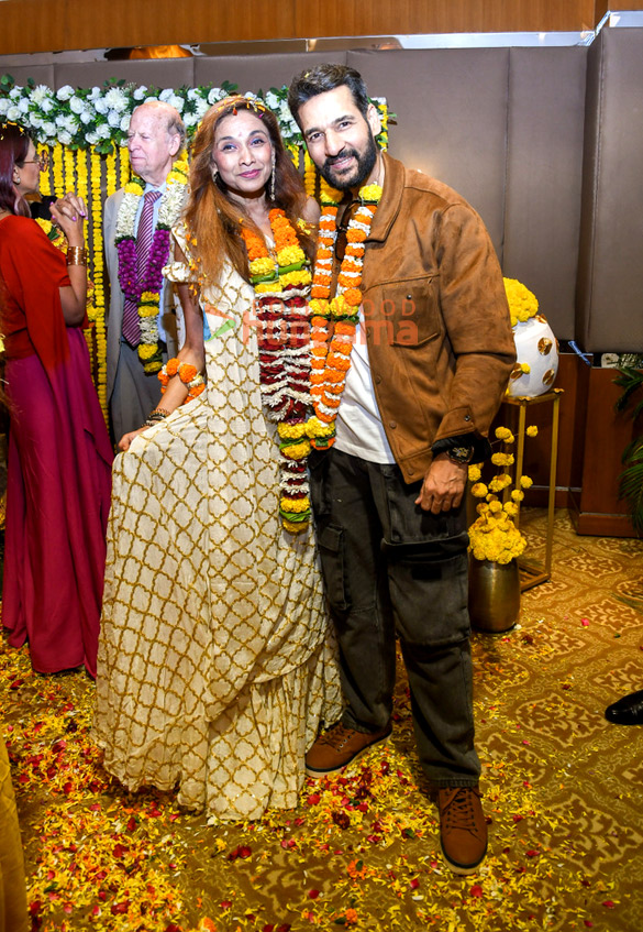 photos aoora shibani kashyap nikita rawal shweta khanduri hansa singh and others were snapped at the phoolo wali holi celebrations 10