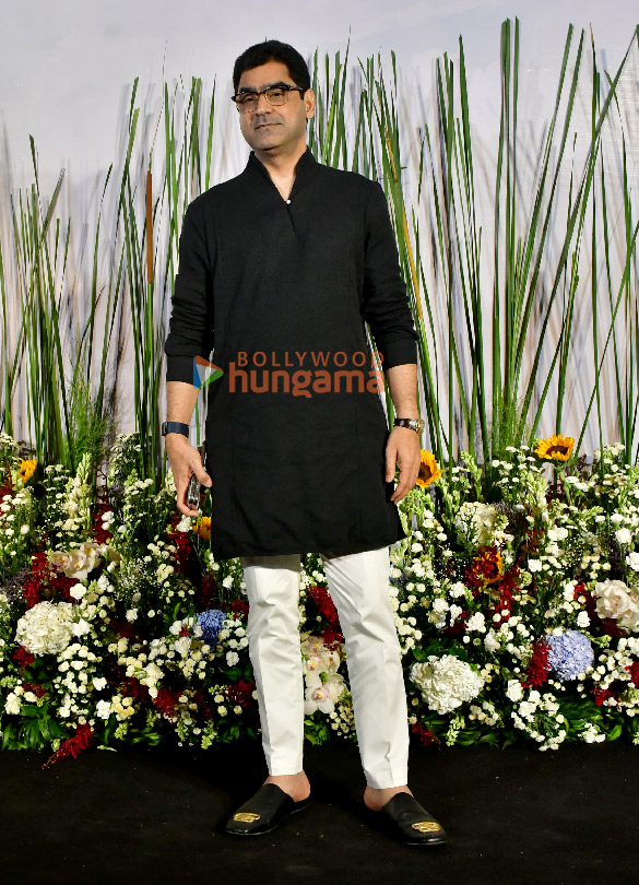 photos celebs attend salman khans eid party 10