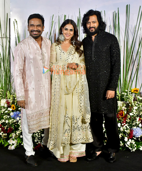 photos celebs attend salman khans eid party 13