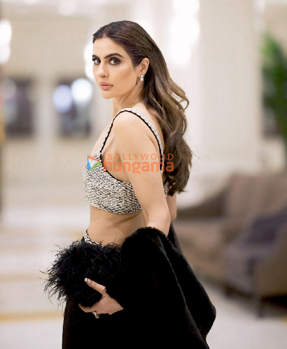 photos deepti sadhwani dazzles in shimmer haute couture as the showstopper at milan fashion week 2025 9