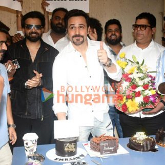 Photos: Emraan Hashmi snapped celebrating his birthday and cutting cake with the media