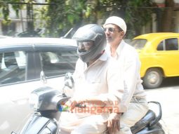 Photos: Jaaved Jaaferi snapped on scooty in Bandra
