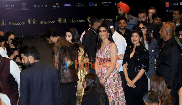 photos karan johar kartik aaryan kareena kapoor khan shahid kapoor and others attend iifa 2025 event in jaipur 16