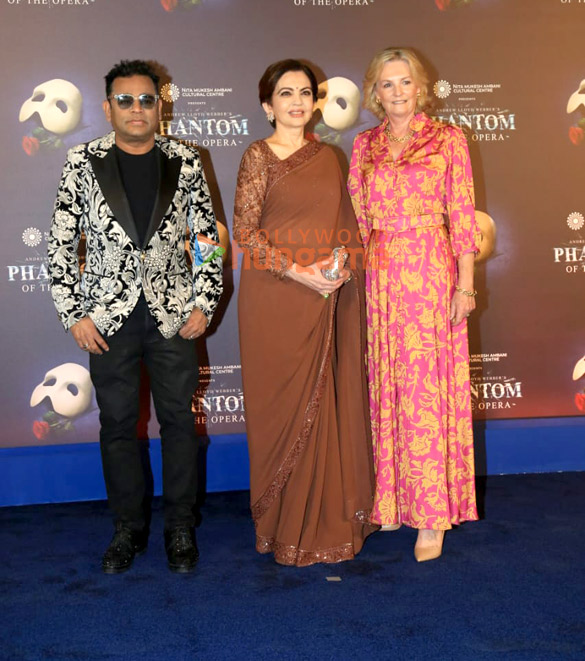 photos krishna shroff jackie shroff and others at the the phantom of the opera event 1029 24