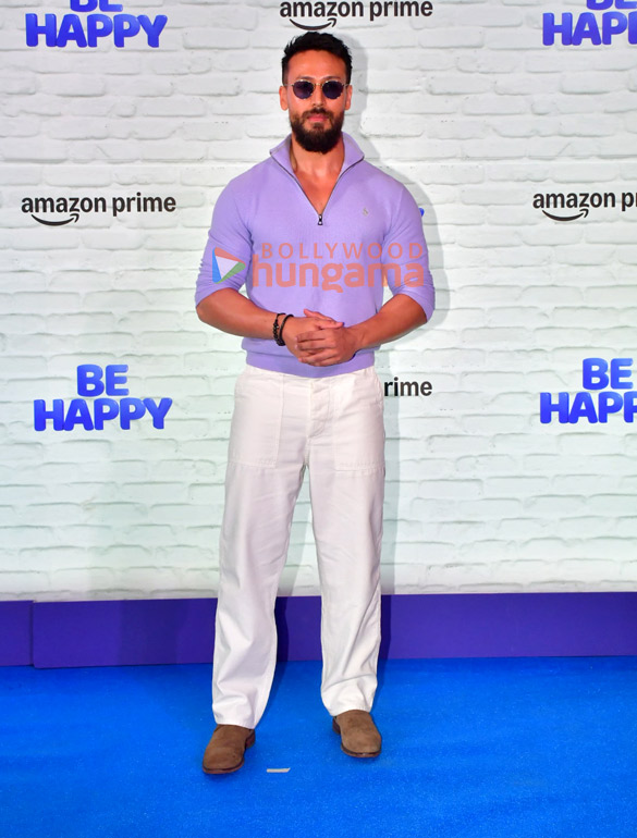 photos nora fatehi malaika arora and others grace the premiere of be happy 3