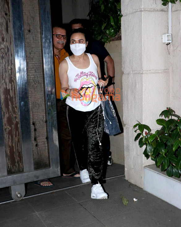 photos preity zinta snapped in bandra 1